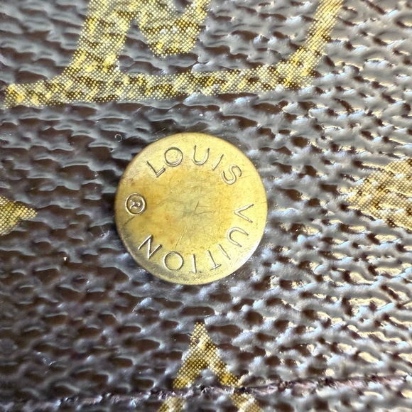 Louis Vuitton Elise Monogram Compact Wallet - Picture 8 of 11